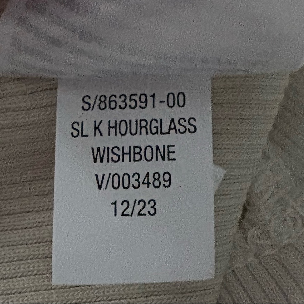 Old Navy Fit and Flare Ribbed Maxi Dress Size XL
NEW - Picture 10 of 12